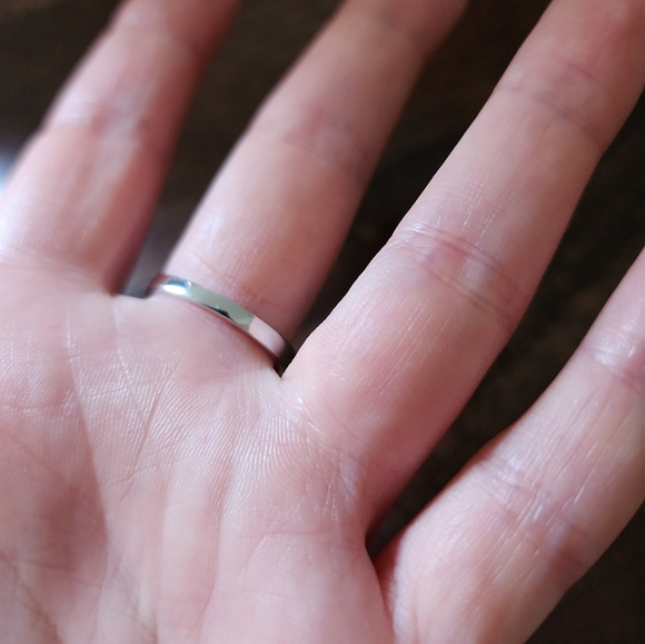 New! 3 Stone Sterling Silver 3 Stone Ring Size 9 Approx 7 Ct Center Stone - Picture 7 of 7